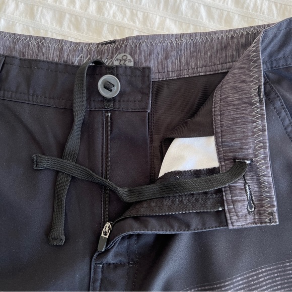 Da Hui Hybrid Collection Grey Ombre Stripe Hybrid Board Shorts, 32 - Picture 5 of 11